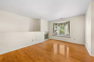 208 Gazebo Cir, Reading, MA 01867 - Photo 15