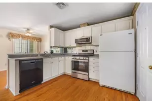 208 Gazebo Cir, Reading, MA 01867 - Photo 5