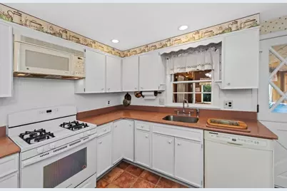 78 Spring View Dr, Lynn, MA 01904 - Photo 7
