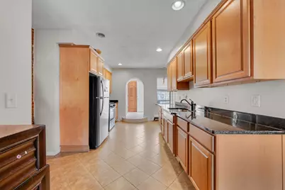 48 Union St, Lawrence, MA 01840 - Photo 3