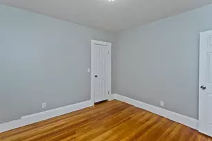 54 Draper St, Springfield, MA 01108 - Photo 11