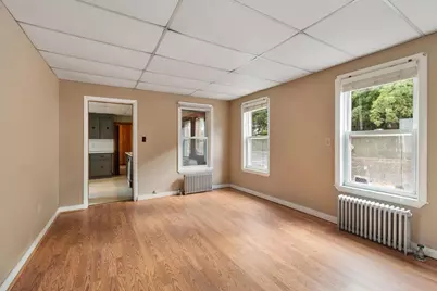 352 Stackpole Street, Lowell, MA 01852 - Photo 3