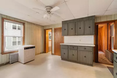 352 Stackpole Street, Lowell, MA 01852 - Photo 7