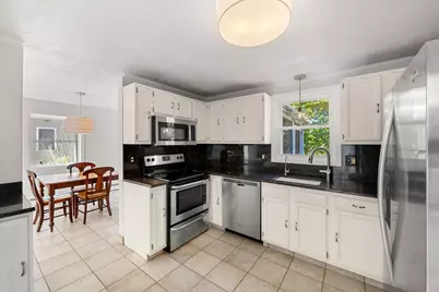 16 Horne Ave, Medford, MA 02155 - Photo 5