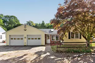 19 Marjorie St, Hudson, MA 01749 - Photo 3