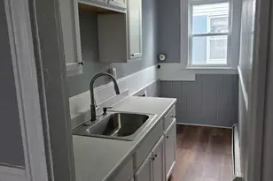 296 Howard St, Lawrence, MA 01841 - Photo 3
