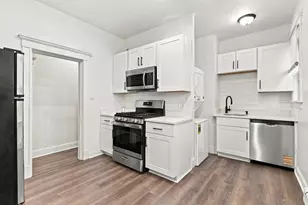27 Hosmer St, Boston, MA 02126 - Photo 3