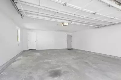 20 Elm St, Dracut, MA 01826 - Photo 35
