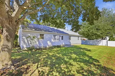 20 Elm St, Dracut, MA 01826 - Photo 5