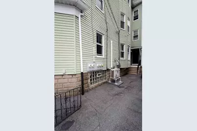 60 Briggs St, New Bedford, MA 02740 - Photo 5