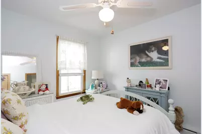 60 Briggs St, New Bedford, MA 02740 - Photo 9
