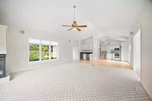 38 Deer Run Terrace, East Longmeadow, MA 01028 - Photo 9