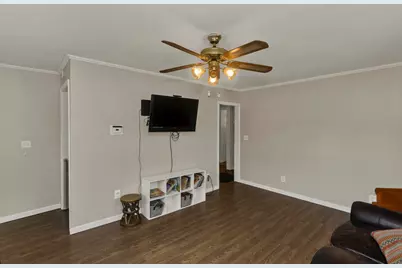 26 Beaudry Ave, Chicopee, MA 01020 - Photo 29