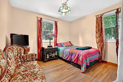 203 Lakeview Ave, Tyngsborough, MA 01879 - Photo 15