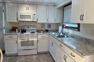 10 Halifax Rd, Plymouth, MA 02360 - Photo 9