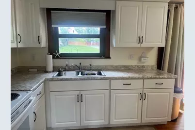10 Halifax Rd, Plymouth, MA 02360 - Photo 7