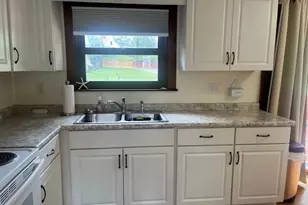 10 Halifax Rd, Plymouth, MA 02360 - Photo 7
