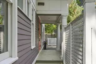 17 Frost St, Cambridge, MA 02140 - Photo 33