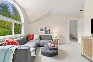 17 Frost St, Cambridge, MA 02140 - Photo 25