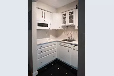 1025 Hancock St #2C, Quincy, MA 02169 - Photo 9