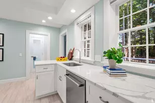 43 Woodlawn Ave, Northampton, MA 01060 - Photo 9