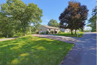 36 Butler St, Ludlow, MA 01056 - Photo 3