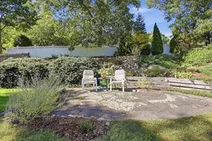 458 Essex St, Weymouth, MA 02188 - Photo 37