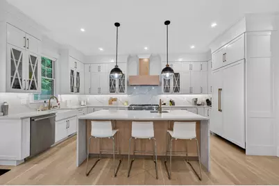 261 Tappan St #1, Brookline, MA 02445 - Photo 3