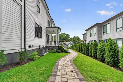 261 Tappan St #1, Brookline, MA 02445 - Photo 25