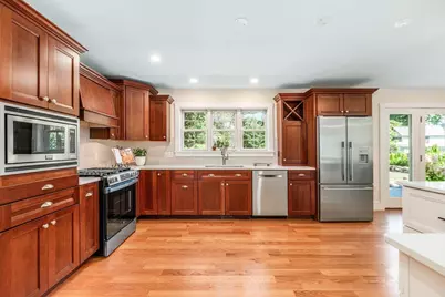 51 South St, Rockport, MA 01966 - Photo 11
