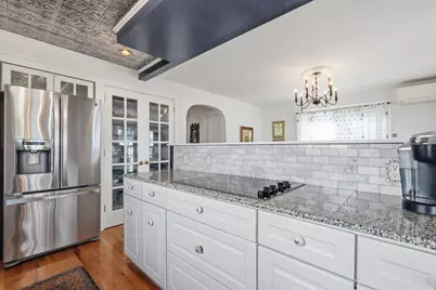 104 Wayne St, Springfield, MA 01118 - Photo 13