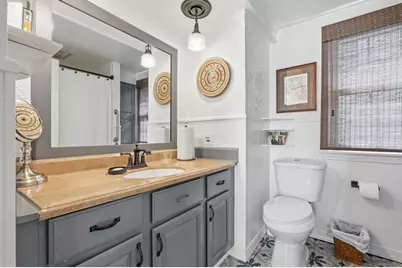 104 Wayne St, Springfield, MA 01118 - Photo 21