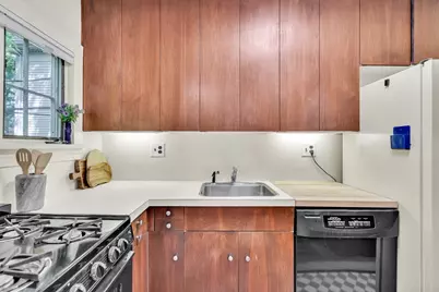 11 Sparks Street #0, Cambridge, MA 02140 - Photo 9