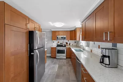 751 Varnum Avenue, Lowell, MA 01854 - Photo 13