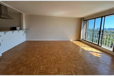 1105 Massachusetts Ave #12G, Cambridge, MA 02138 - Photo 1