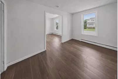26 Vernon #2, Holyoke, MA 01040 - Photo 5