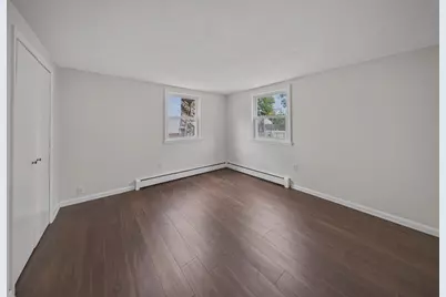 26 Vernon #2, Holyoke, MA 01040 - Photo 7