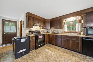 15 East St, Pepperell, MA 01463 - Photo 5