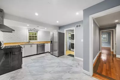 51 Selwyn Rd, Randolph, MA 02368 - Photo 3