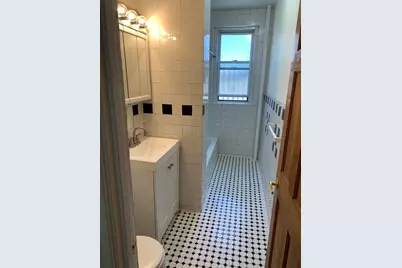 360 Riverway #6, Boston, MA 02115 - Photo 5