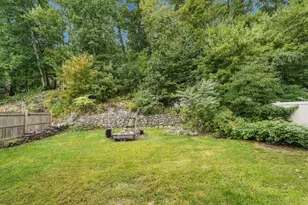 398 Lake Ave, Worcester, MA 01604 - Photo 37