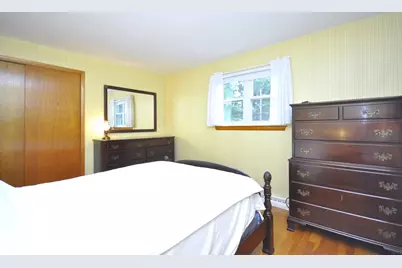 122 Sunset Dr, Brockton, MA 02301 - Photo 13