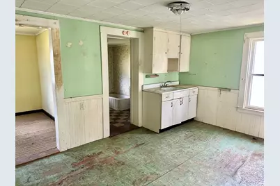 31 Fair St, Northampton, MA 01060 - Photo 9
