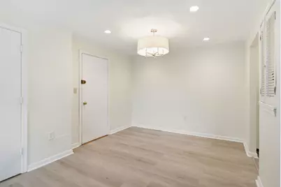 1323 Worcester Rd #E6, Framingham, MA 01701 - Photo 9