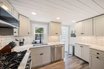 338 Green St, Weymouth, MA 02191 - Photo 3