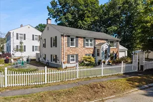 116 Running Brook Rd, Boston, MA 02132 - Photo 3