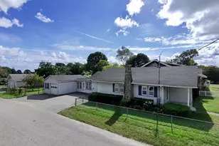 285 Huttleston Ave, Fairhaven, MA 02719 - Photo 3