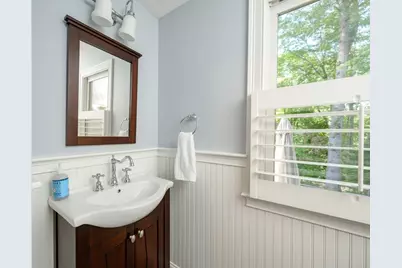 37 Ward St, Hingham, MA 02043 - Photo 17