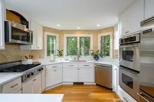 37 Ward St, Hingham, MA 02043 - Photo 3