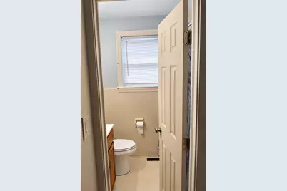 223 East St, Springfield, MA 01104 - Photo 5